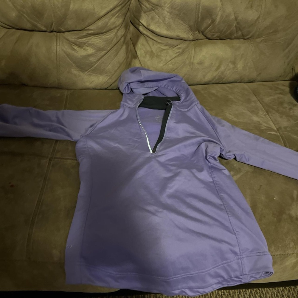 Very awesome hoodie for working out.